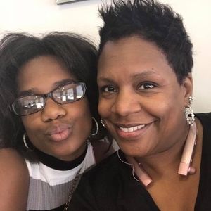 Meet your Posher, Yolanda